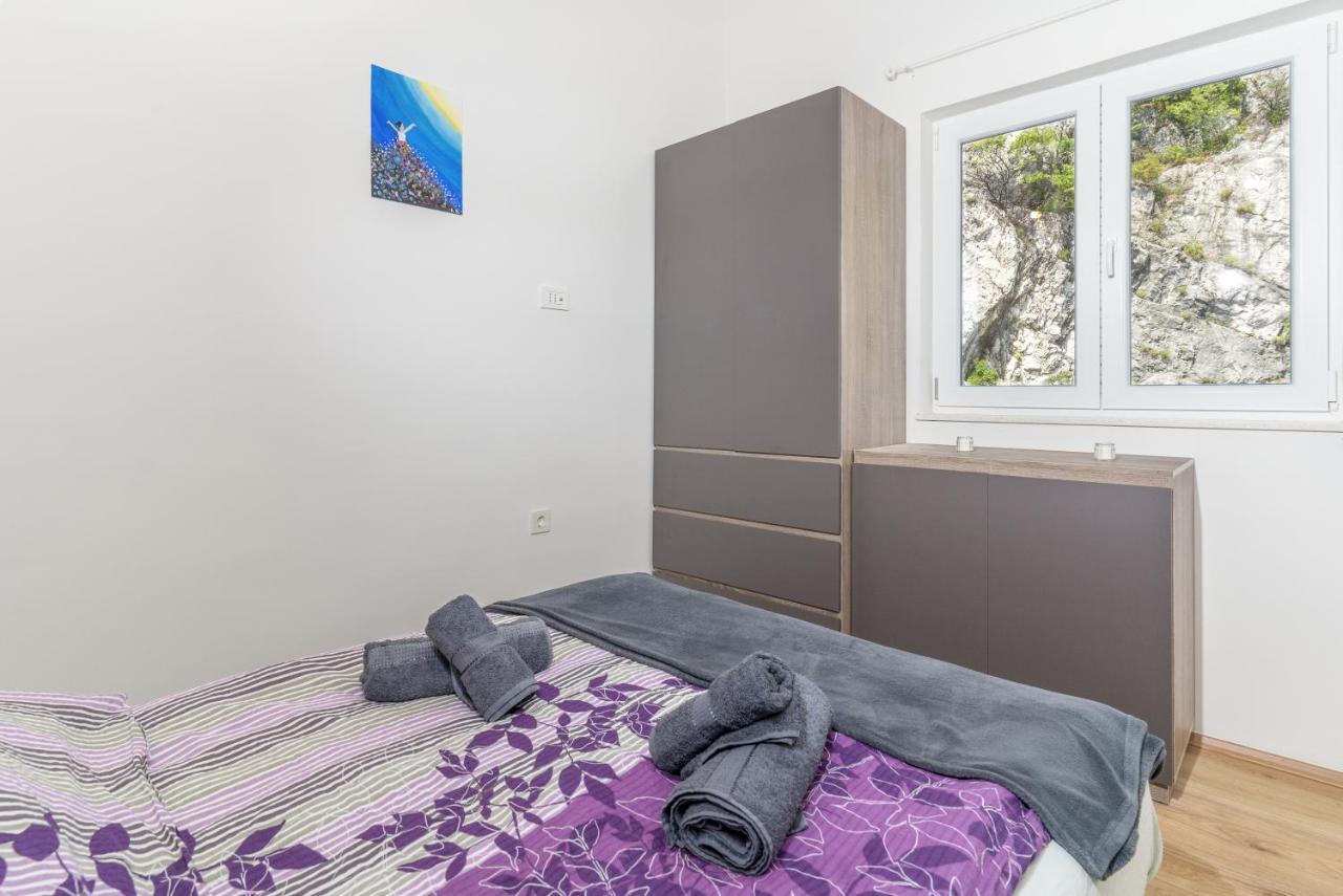 Stunning Apartment In Quiet Street Near Center With Free Parking 4 Floor Rijeka Exteriör bild