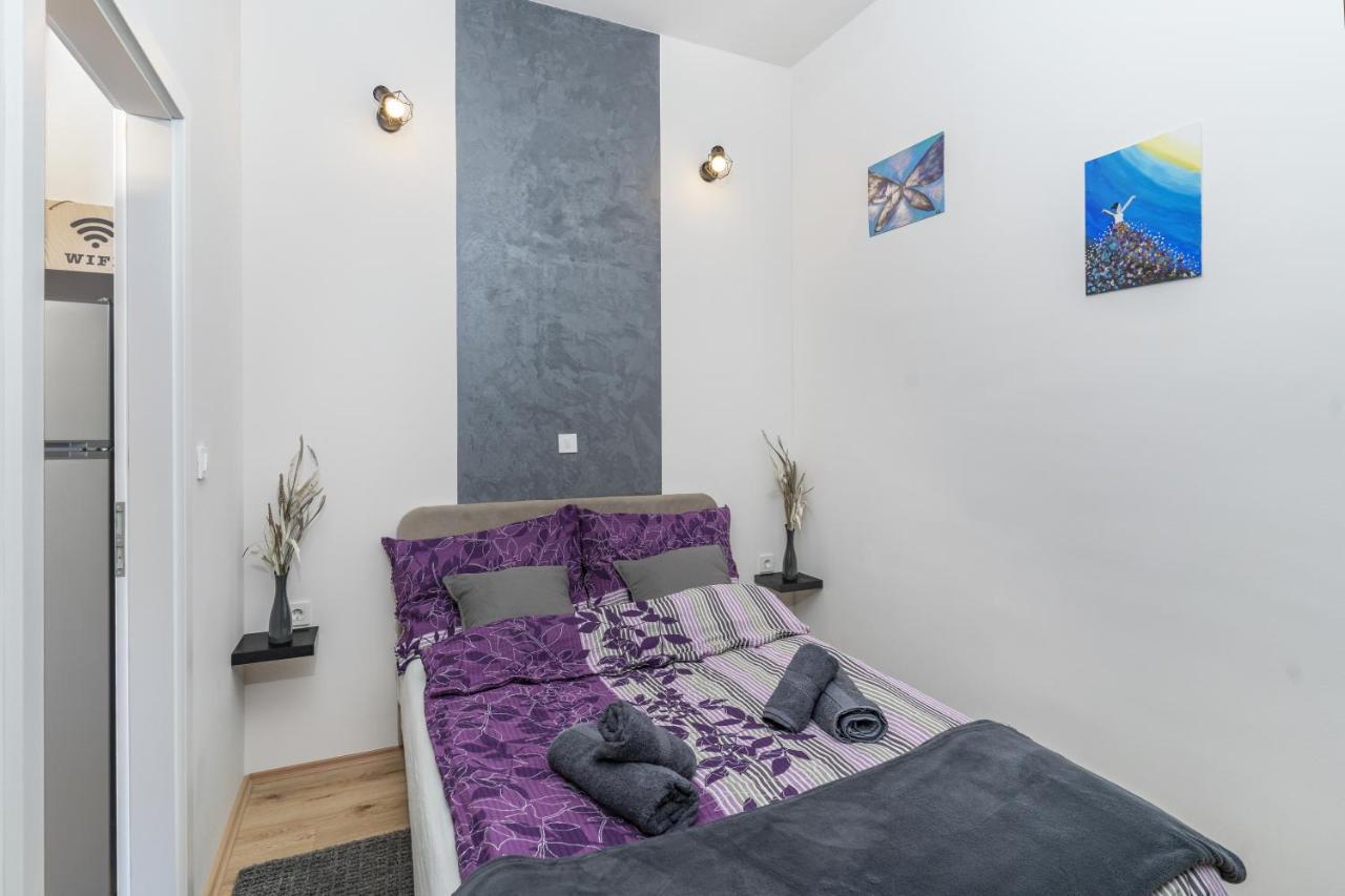 Stunning Apartment In Quiet Street Near Center With Free Parking 4 Floor Rijeka Exteriör bild